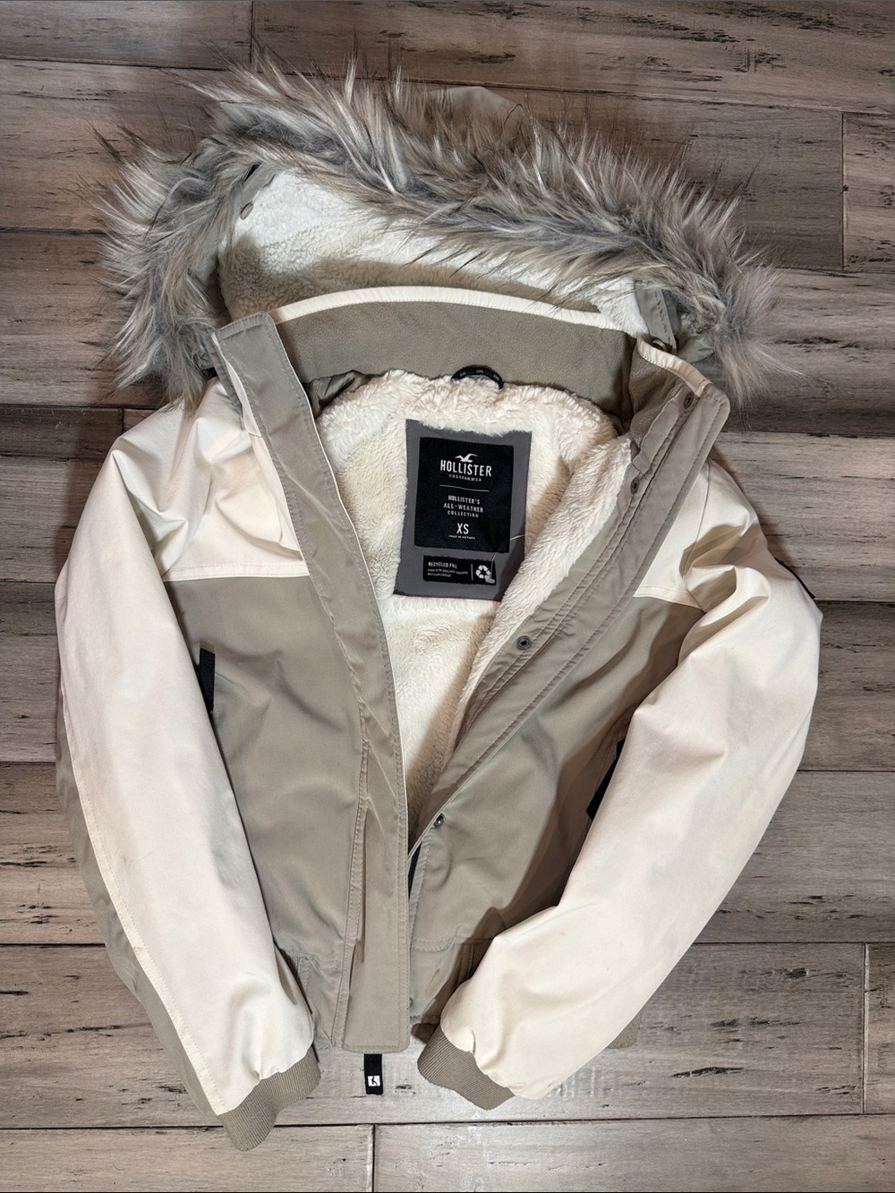 Hollister White and Grey Jacket - Picture 6 of 12